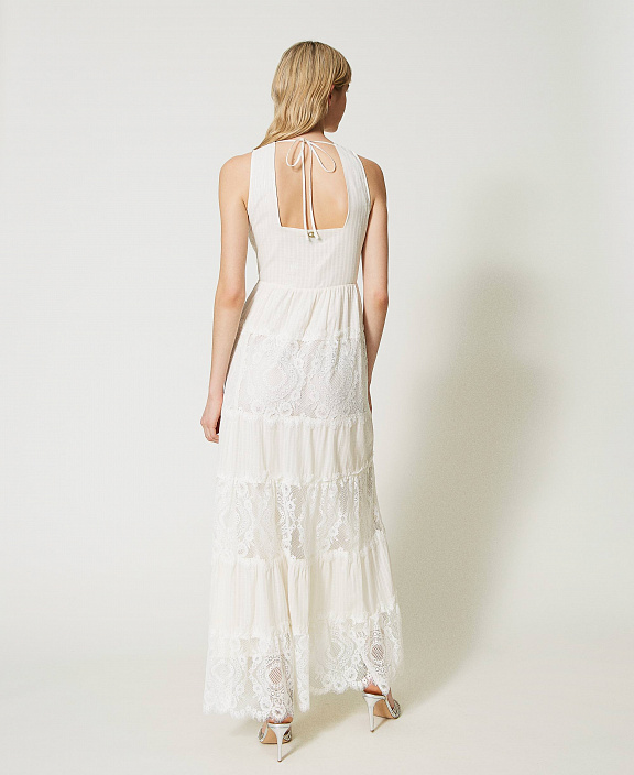 Длинное платье без рукавов из муслина и кружева