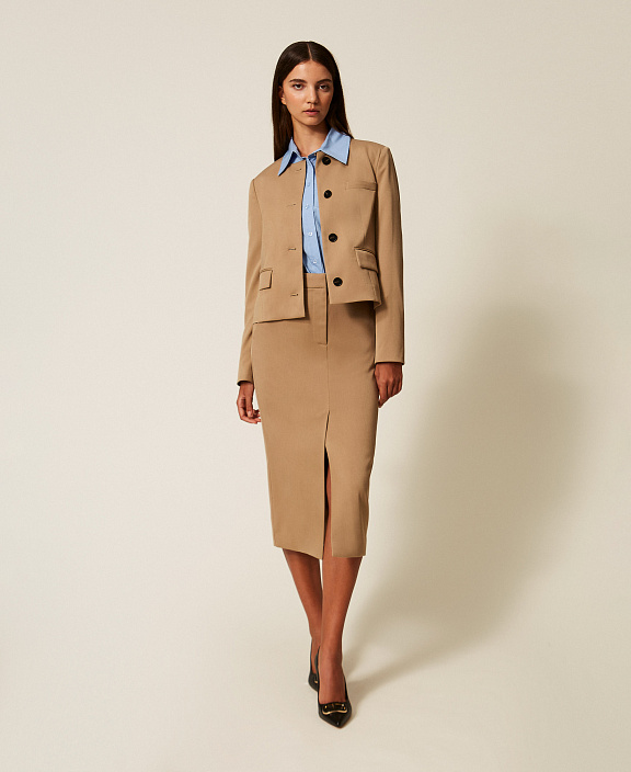 Укороченный жакет