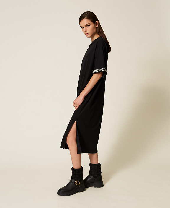 Платье с коротким рукавом