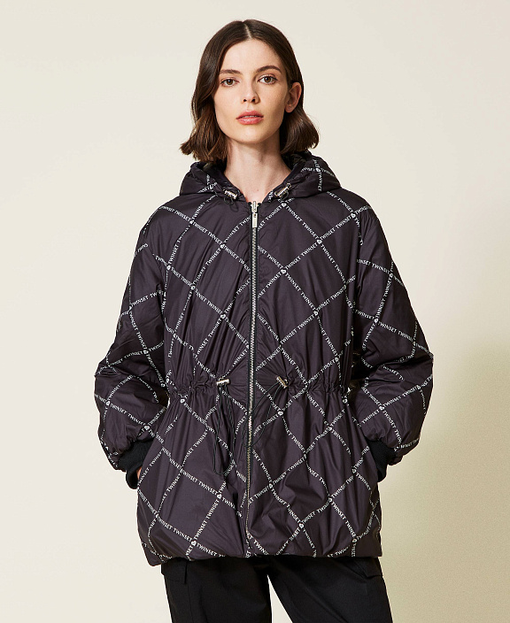 Двухстороння стеганная куртка 