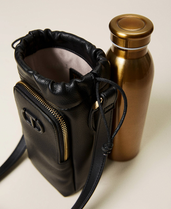 Многоразовая бутылка для воды в футляре