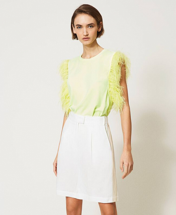 Топ Hydra с перьями