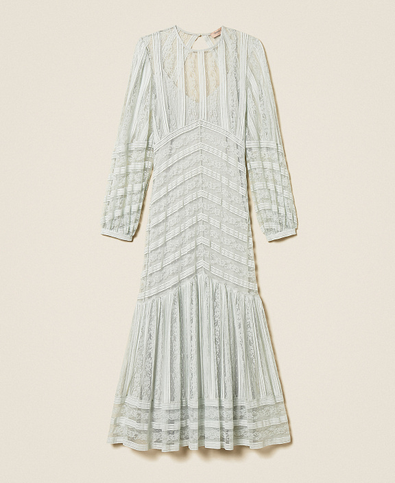 Длинное кружевное платье в полоску