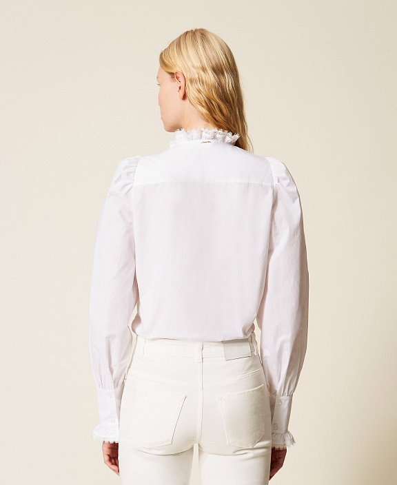 Поплиновая рубашка с кружевом