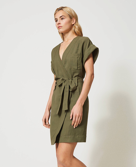 Платье из смесового льна