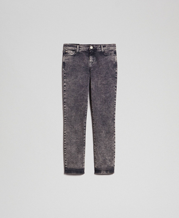 Пятикарманные джинсы с эффектом пуш-ап