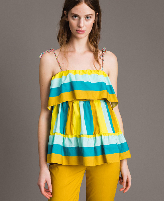 Топ с оборками