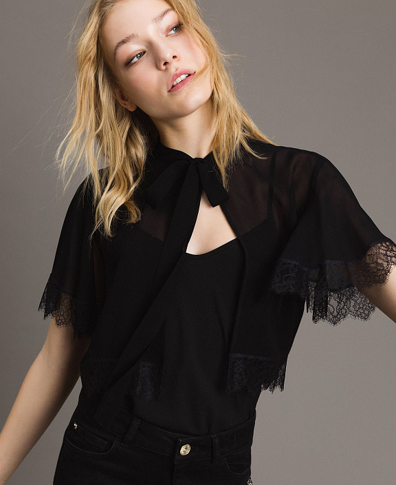 Болеро с кружевным краем