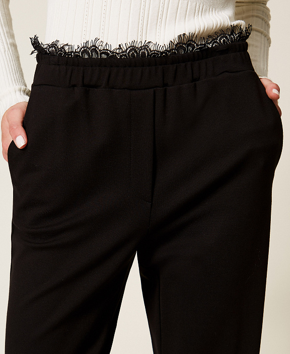 Прямые брюки из футера с кружевом