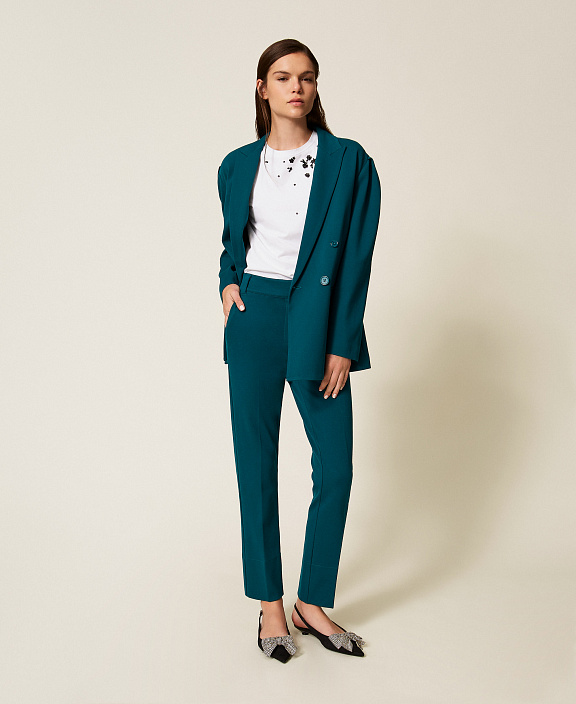 Двубортный жакет со складками на плечах