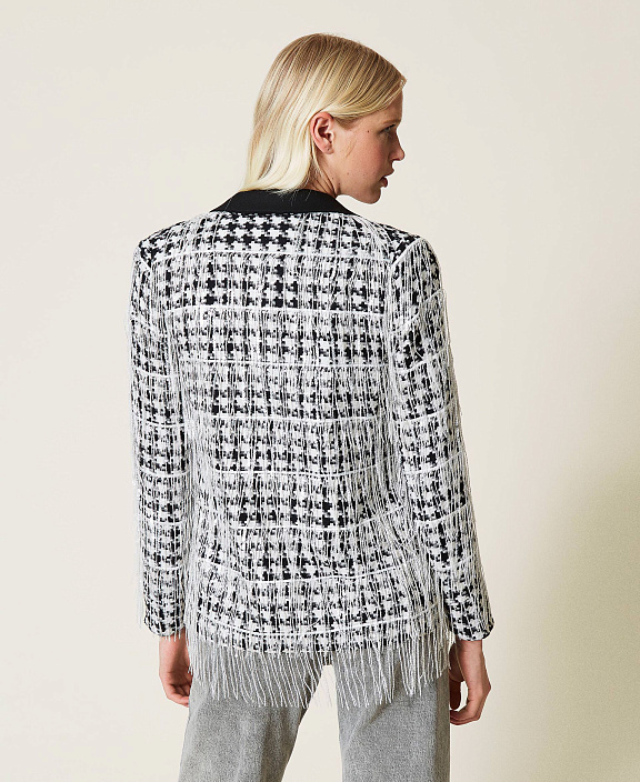 Блейзер с бахромой из пайеток