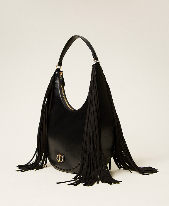 Сумка-хобо с бахромой