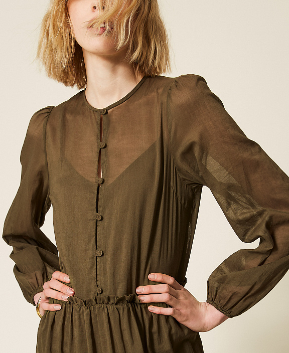 Длинное муслиновое платье с оборками