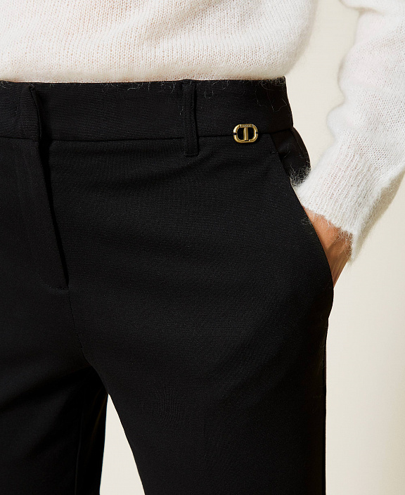 Укороченные брюки средней посадки