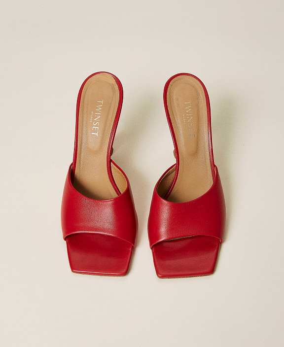 Босоножки-мюли из наппы