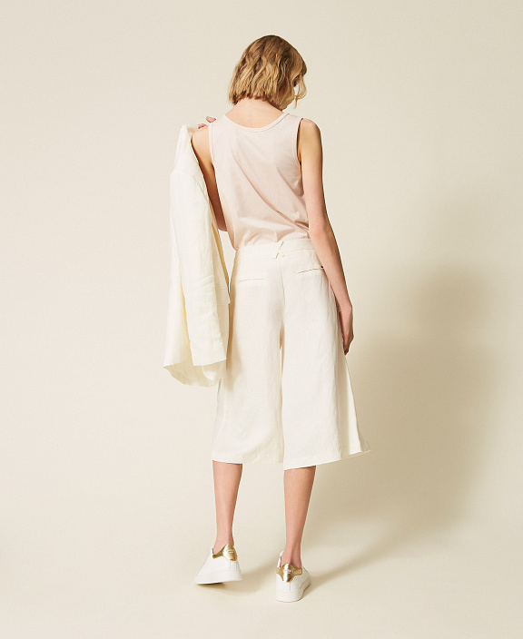 Шорты-бермуды из смесового льна со складками