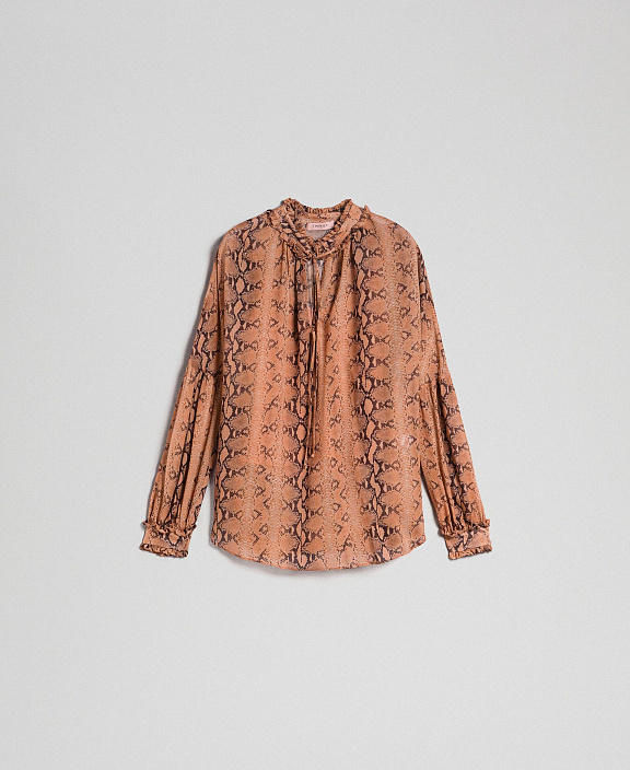 Блуза из жоржета с животным принтом
