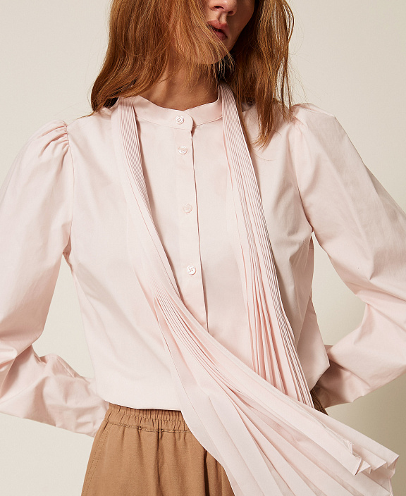 Поплиновая рубашка с плиссированным шарфом