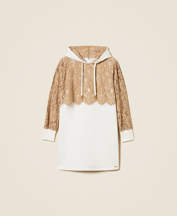 Короткое платье из футера и кружева