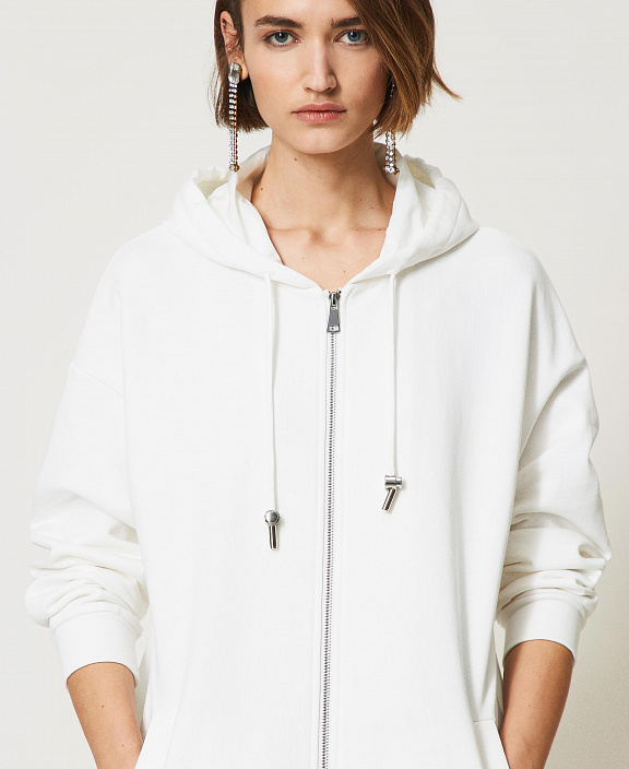 Длинная толстовка со вставками из тафты