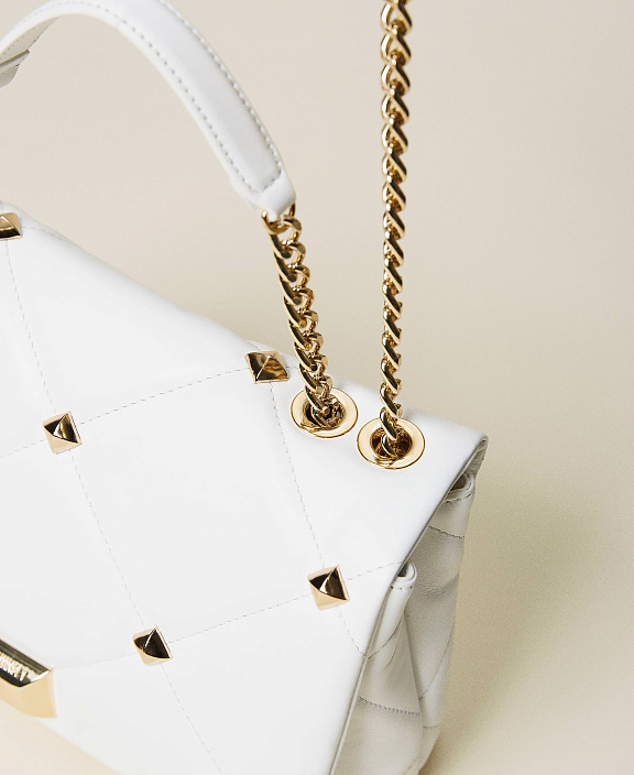 Сумка через плечо из кожи с заклепками