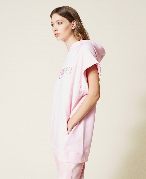 Длинная толстовка с вышитым логотипом