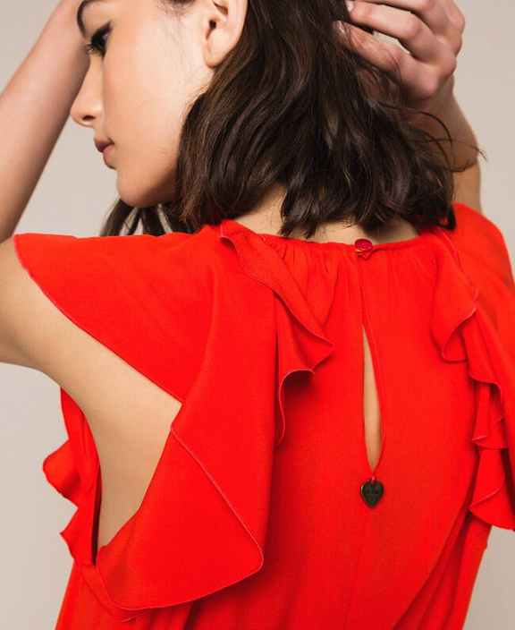 Длинное платье с воланами