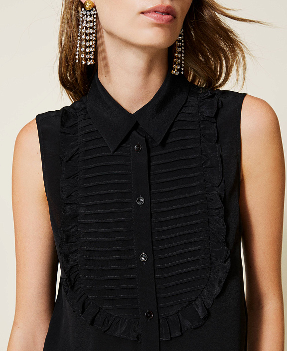 Рубашка без рукавов