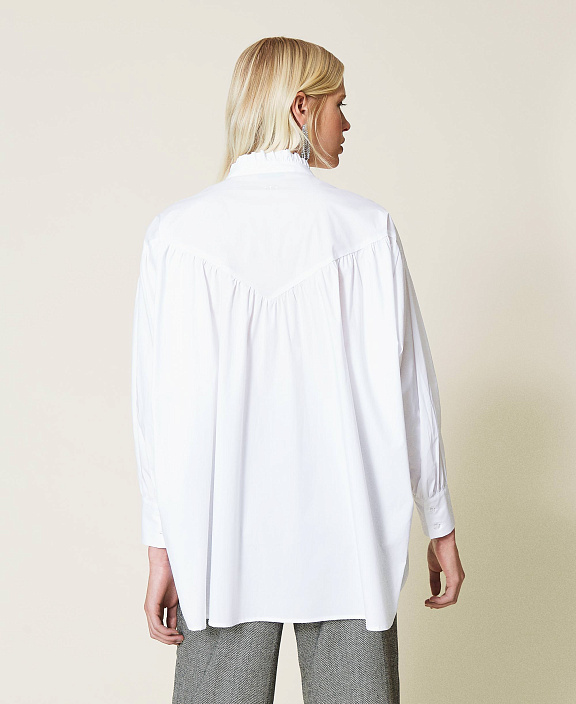 Поплиновая рубашка с воланами