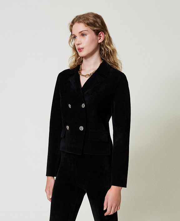 Двубортный жакет из трикотажа