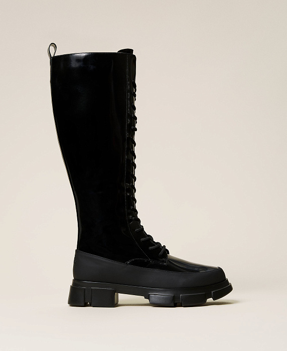 Лакированные высокие сапоги-амфибии