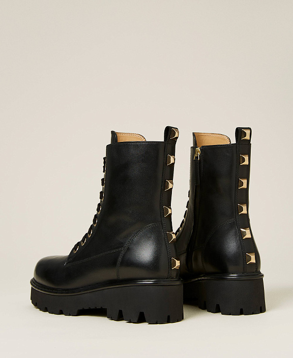 Кожаные ботинки-амфибии с заклепками