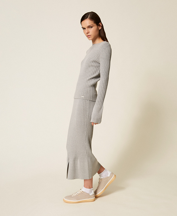 Трикотажная юбка в рубчик