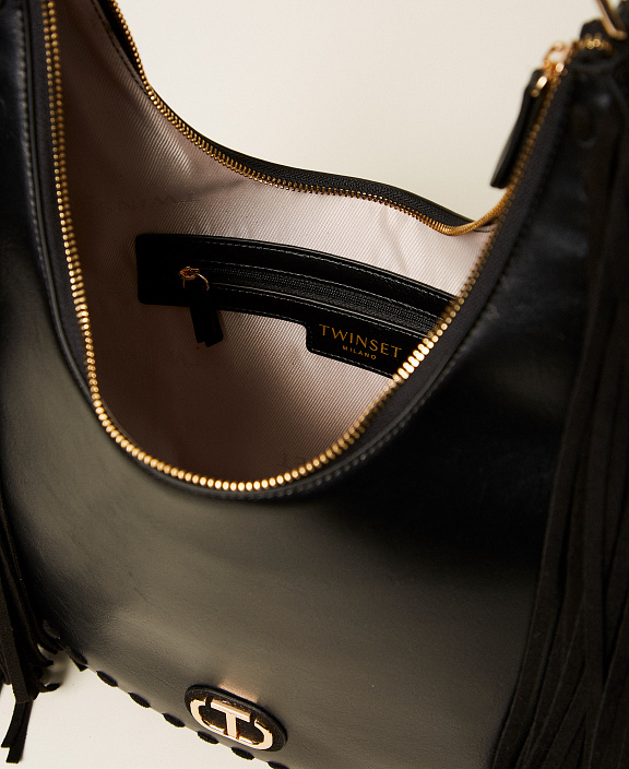 Сумка-хобо с бахромой