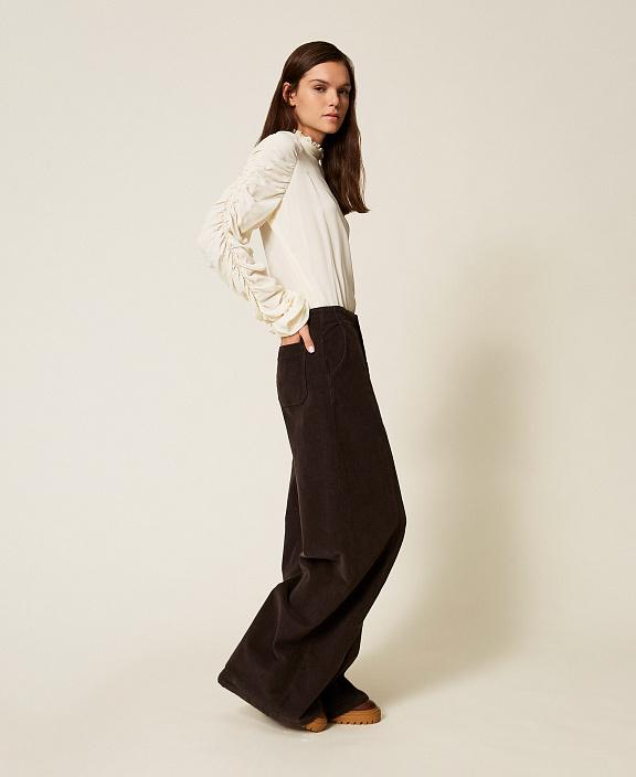 Блузка с драпированными рукавами