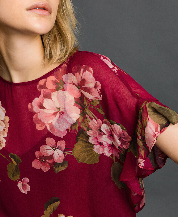 Блуза из крепона с цветочным принтом