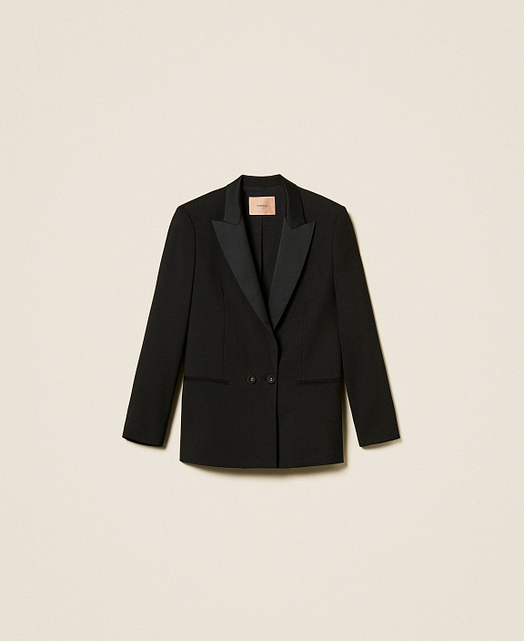 Блейзер с атласными деталями