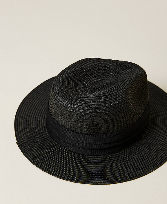 Соломенная шляпа