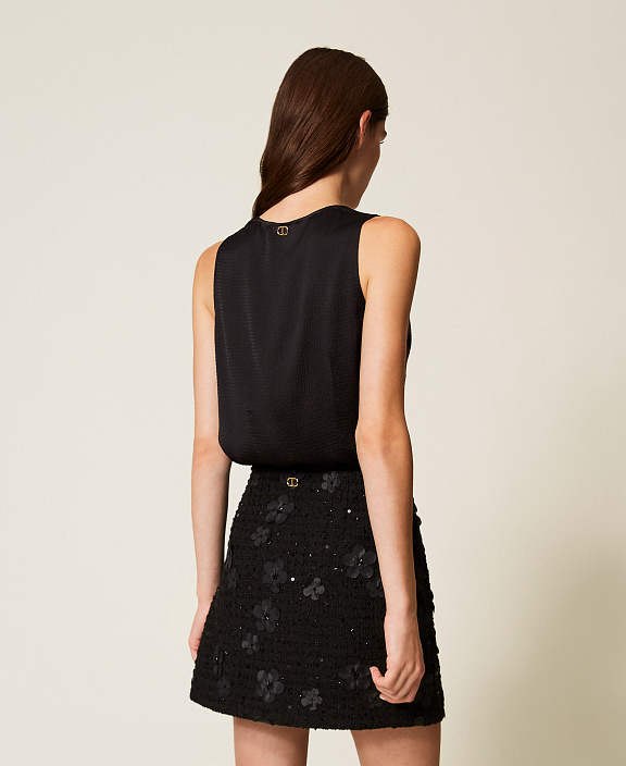 Топ из атласа с драпировкой