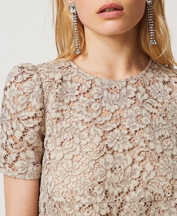 Кружевное платье