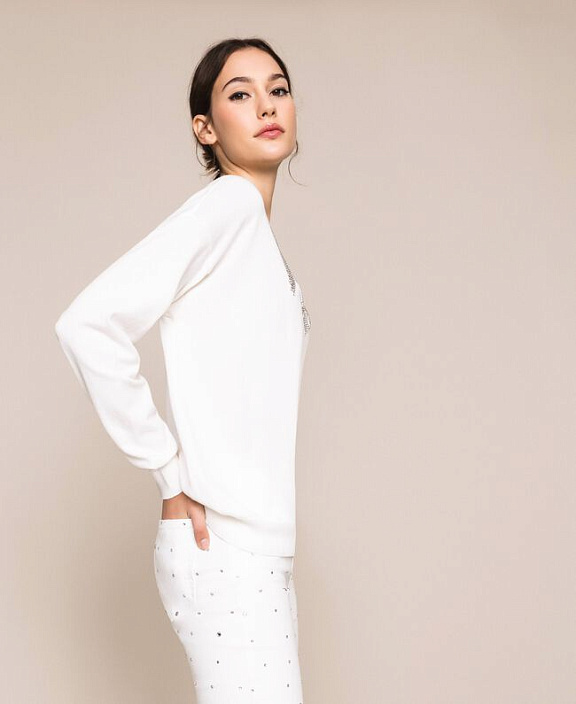 Пуловер с бахромой из стразов