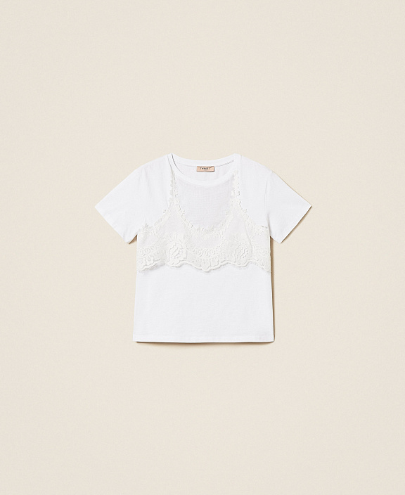 Футболка с эффектом «тромплей» и кружевом