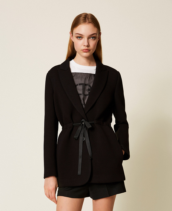 Блейзер из неопреновой ткани