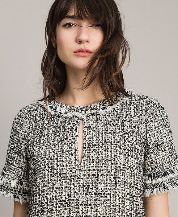 Короткое платье из твида