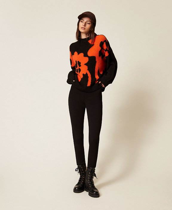 Джемпер с круглой горловиной и интарзийным узором