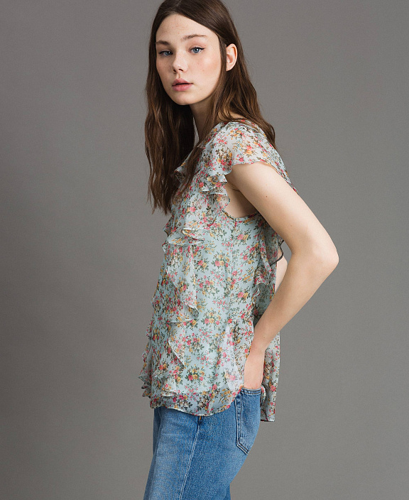 Блузка с оборками