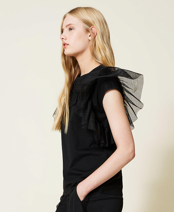 Футболка с рукавами бабочками