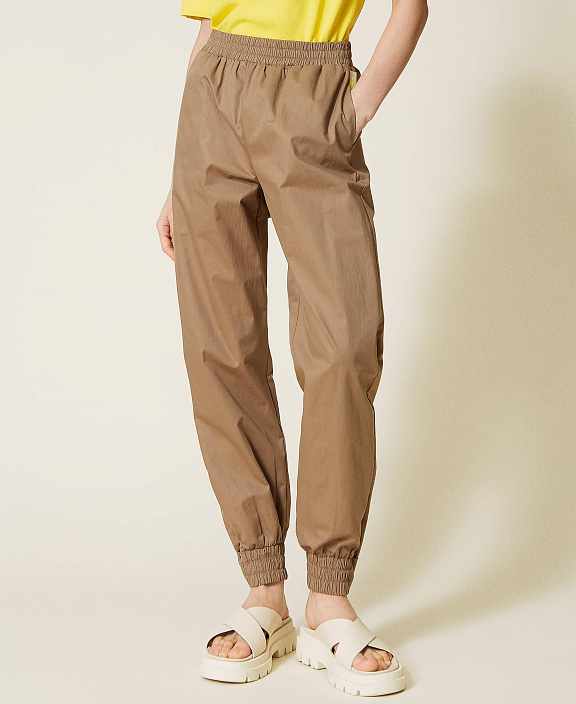 Джоггеры из технического поплина