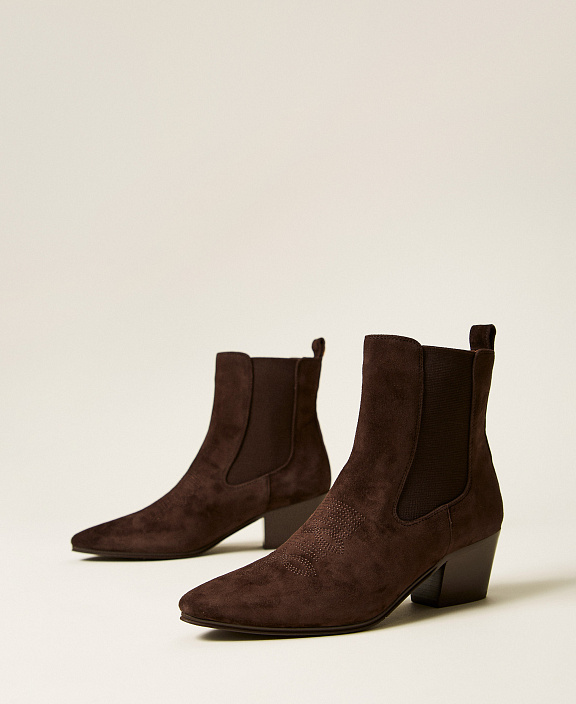 Замшевые ковбойские полусапожки