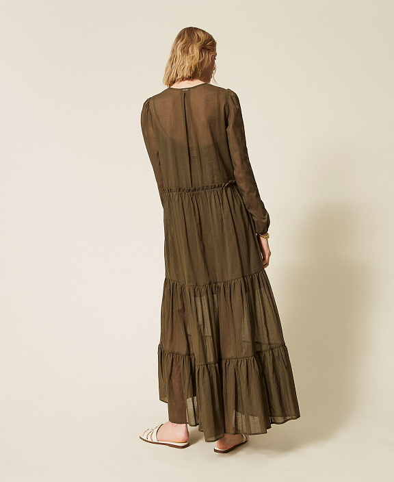 Длинное муслиновое платье с оборками